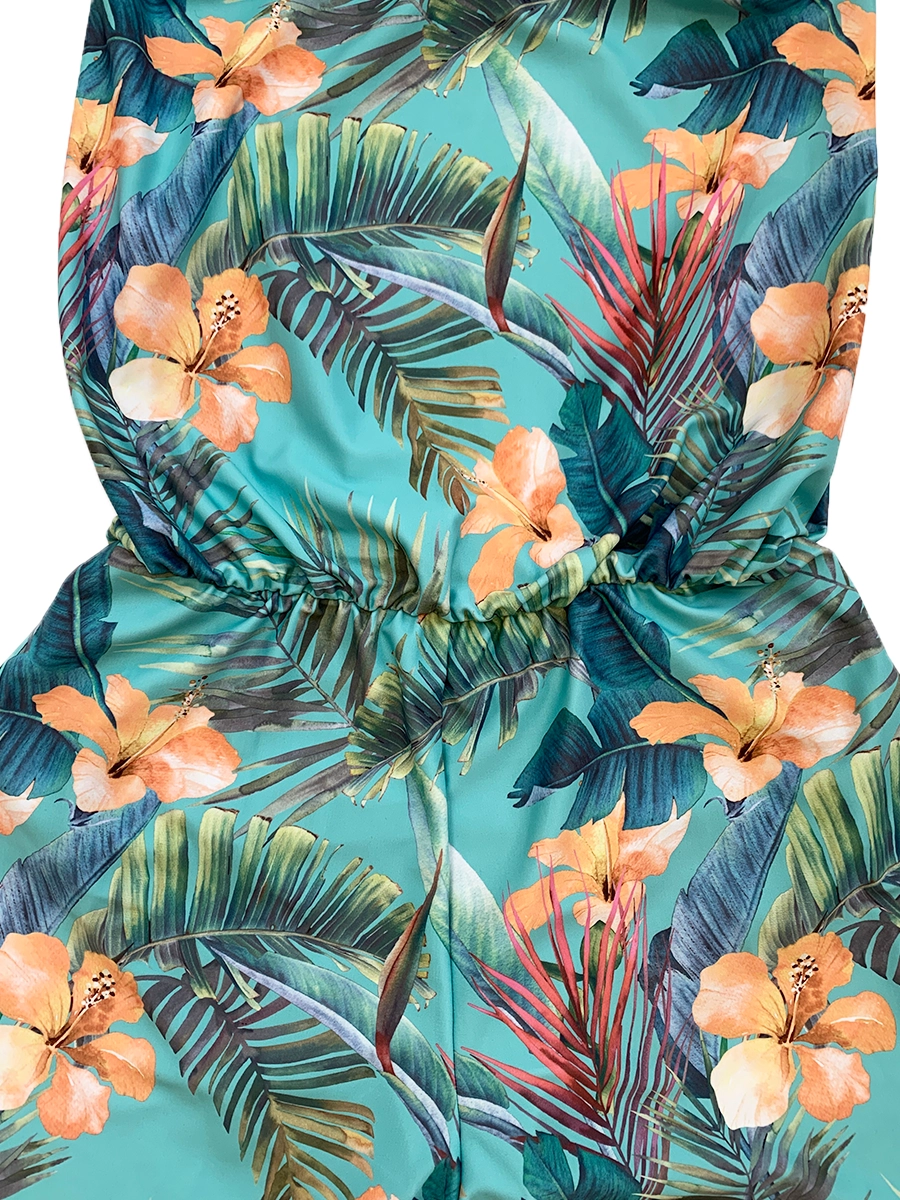 ウエストは総ゴム仕様