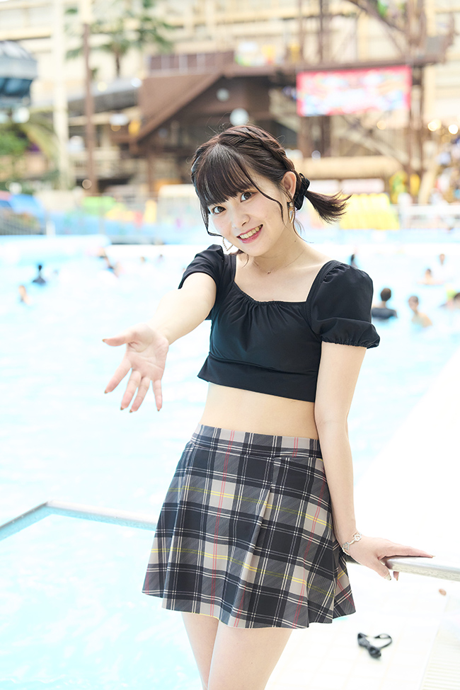 楽游【IDOL PASS】アイドル水着・浴衣特集にPEAK&PINEの水着が